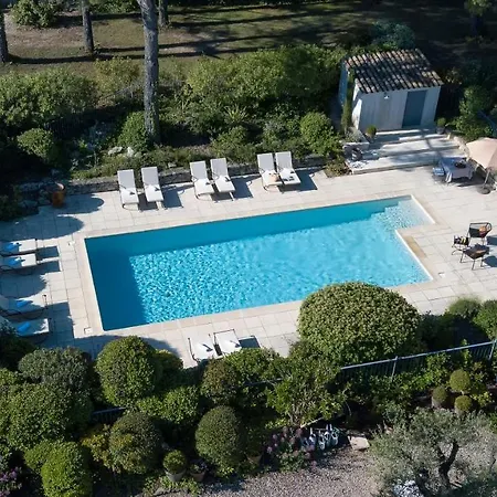 Les Mazets De Marie De Jules Hotel Eyragues