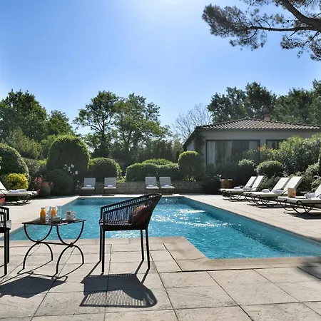 Hotel Les Mazets De Marie De Jules 4*