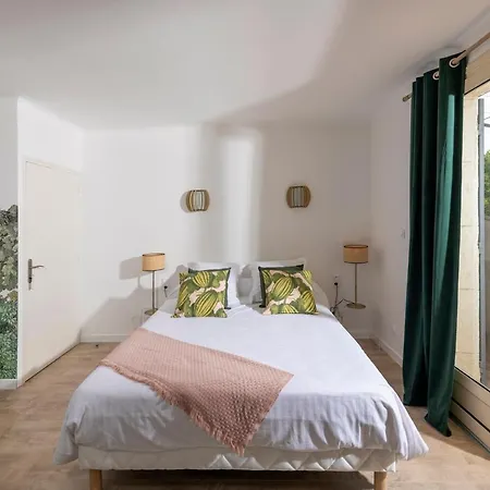 Hotel Les Mazets De Marie De Jules Eyragues